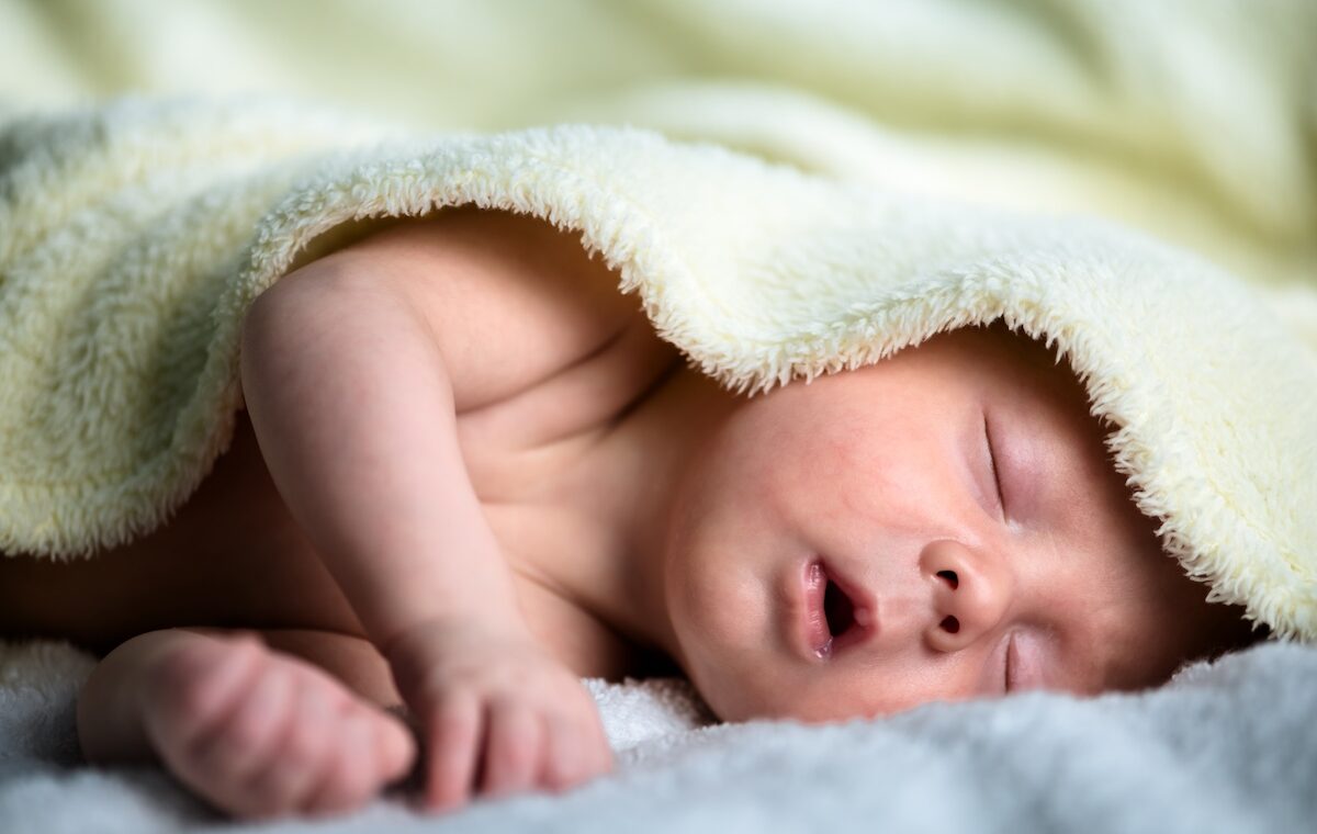 Comprendre le sommeil autonome de bébé